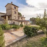 Pulciano Resort *